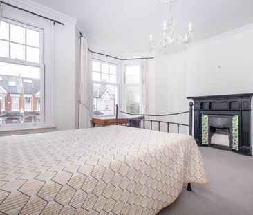 4 bedroom terraced house to rent - Photo 1