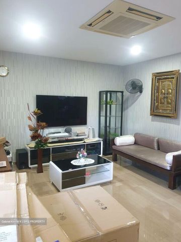 Ang Mo Kio Avenue 3 (D20), Semi-Detached - For Rent - Photo 3