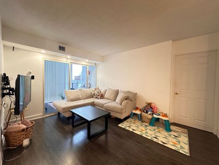 For Lease - 265 Enfield Place Unit# 402, Mississauga, Ontario - Photo 4