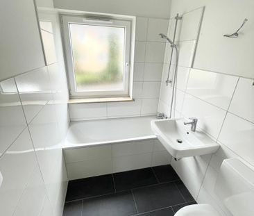 Lichtdurchflutete 3-Zimmer-Wohnung mit Balkon und toller Aussicht - Photo 6