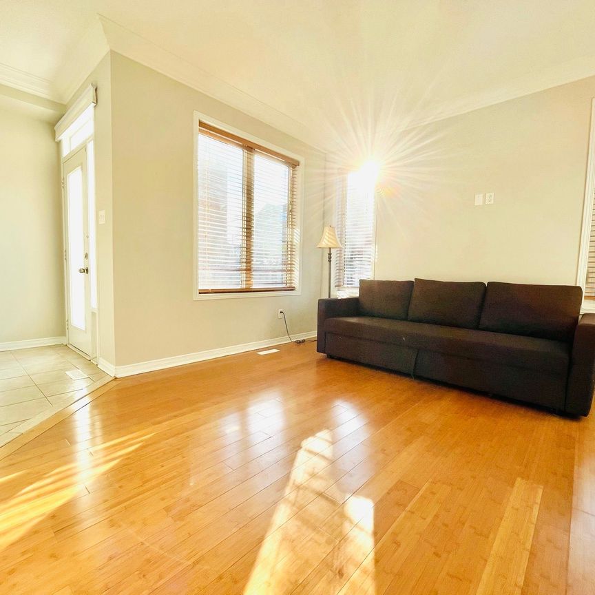 For Lease - 111 Catalpa Crescent, Vaughan, Ontario - Photo 1