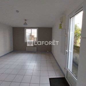 Apartment - Photo 2
