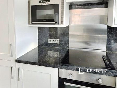 studio to rent Windsor Street, Brighton, East Sussex, BN1 - Photo 2