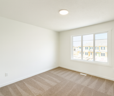 BRAND NEW 3 BED, 2.5 BATH, 2 STOREY TOWNHOUSE W/A DETACHED DOUBLE G... - Photo 6