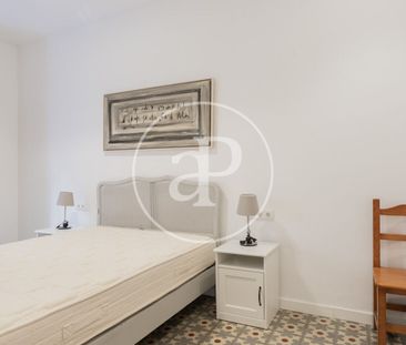 Apartment for rent on Carrer de les Moles (Eixample) - Photo 1
