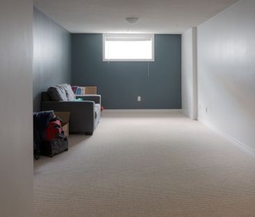 For Lease - 174 HAWKSHAW Crescent, Barrhaven, Ontario - Photo 3