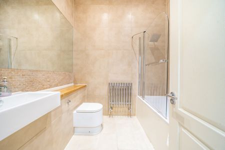 Chiswick High Road, Chiswick, London, W4 - Photo 5