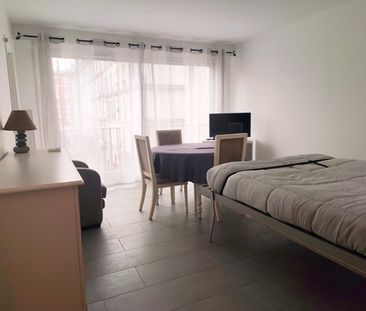Location appartement 1 pièce, 32.39m², Paris 18 - Photo 2