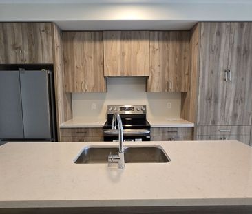 For Lease - 16 Lewis Craigie Lane, Richmond Hill, Ontario - Photo 2