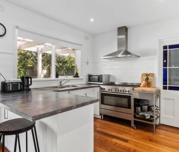 11 Regent Court, Frankston VIC 3199 - Photo 1