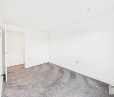 4 bedroom detached bungalow to rent - Photo 5