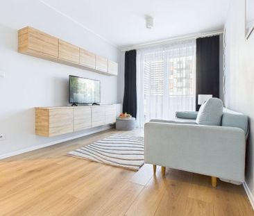 2 pokoje osobna kuchnia balkon metro 44.63 m² - Zdjęcie 6