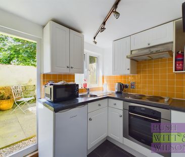 2 Bed House - Terraced - Photo 4