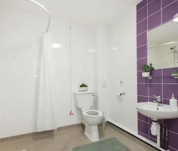 Premium Ensuite with View - Photo 3