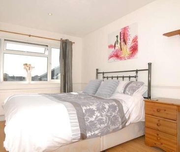 Thatcham, Berkshire, RG18 - Photo 4