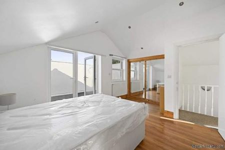 3 bedroom property to rent in London - Photo 3