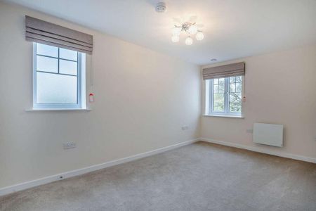 1 bedroom retirement property to rent - Photo 3