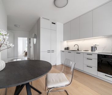 2 pok. / Taras / Ogród / Miejsce postojowe - Zdjęcie 6