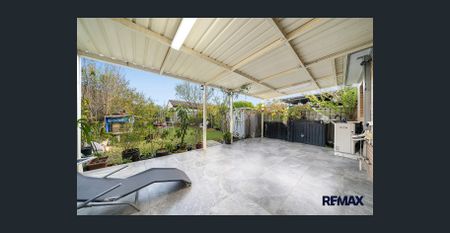 Spacious Contemporary Family Home in Quiet Sought-After Rooty Hill Street - Photo 5