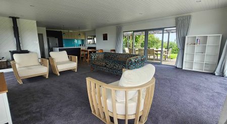 Coastal Property with Stunning Views - Photo 2