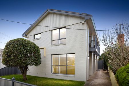 142 Osborne Street, Williamstown VIC 3016 - House For Rent | Domain - Photo 5