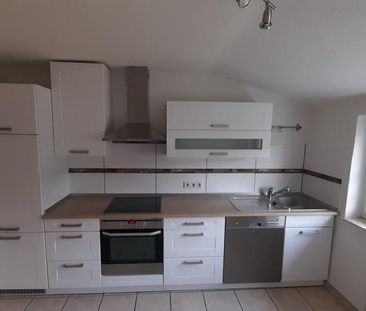 Schöne helle Dachgeschosswohnung 75 qm in Meschede/Calle - Photo 1