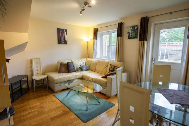 4 bedroom property to rent - Photo 1