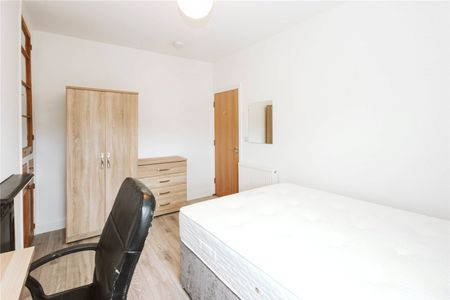 Edward Road, - Photo 2