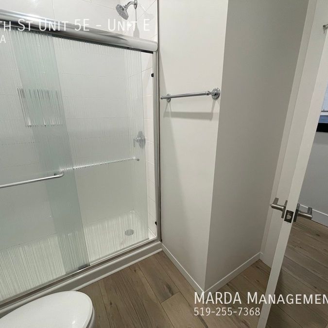 PRIME BACHELOR DOWNTOWN CHATHAM! INCLUSIVE! - Photo 1