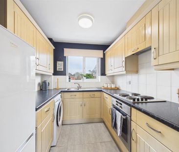 2 bedroom flat to rent - Photo 6