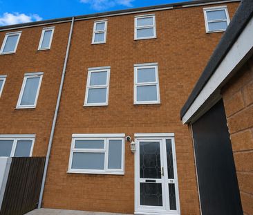 Castle Close, London E9 - Photo 5