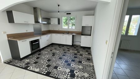 Location maison 5 pièces, 111.00m², Saint-Agnant - Photo 3