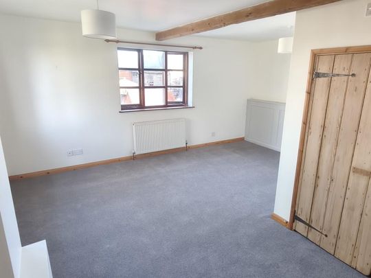 3 bedroom link detached house to rent - Photo 1