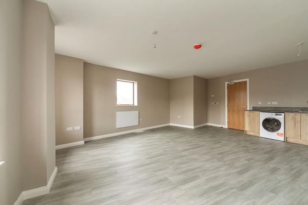 Apt 1 Moat House, 971-973 Upper Newtownards Road, Dundonald, BT16, Belfast - Photo 1