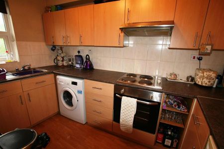 1 bedroom flat to rent - Photo 2