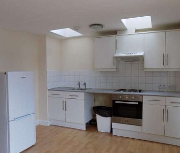 1 bedroom ground floor flat to rent - Photo 2