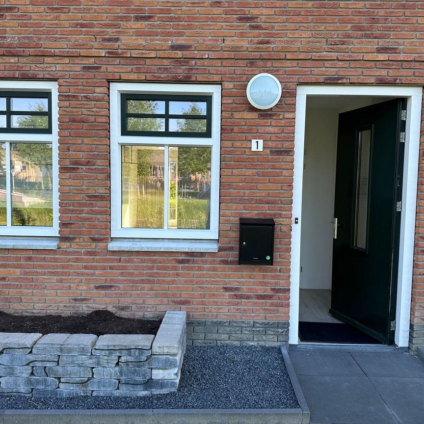 Laan van Zuiderhoeven 1, Hoofddorp Floriande Oost, 2134AT - Photo 1