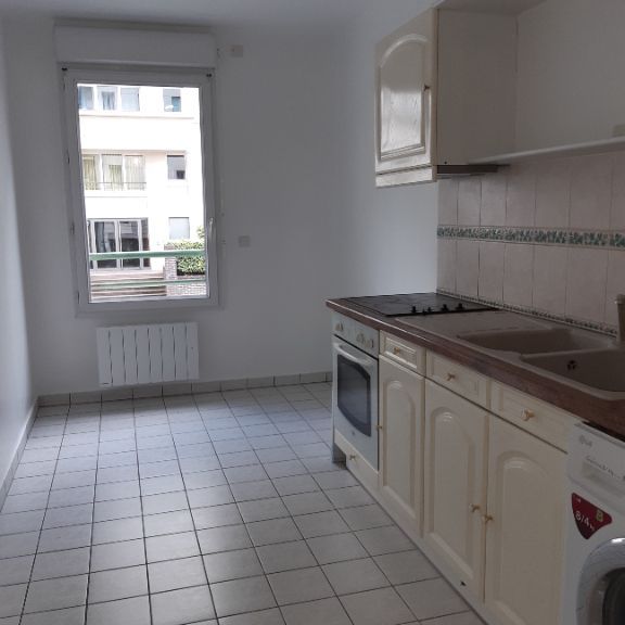 Location Appartement 2 pièces 60m² ISSY LES MOULINEAUX 92130 - Photo 1