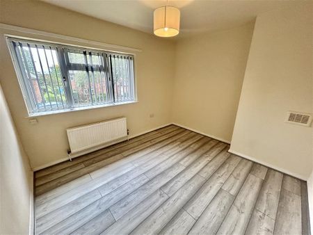 Denewood Crescent - Photo 5