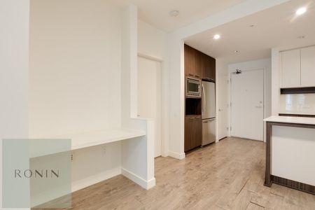 9250 University High Street apartment — Burnaby, BC (2-Bedroom) - 2 Bedroom - Photo 2