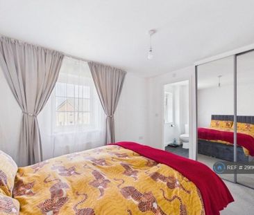 3 bedroom terraced house to rent - Photo 6