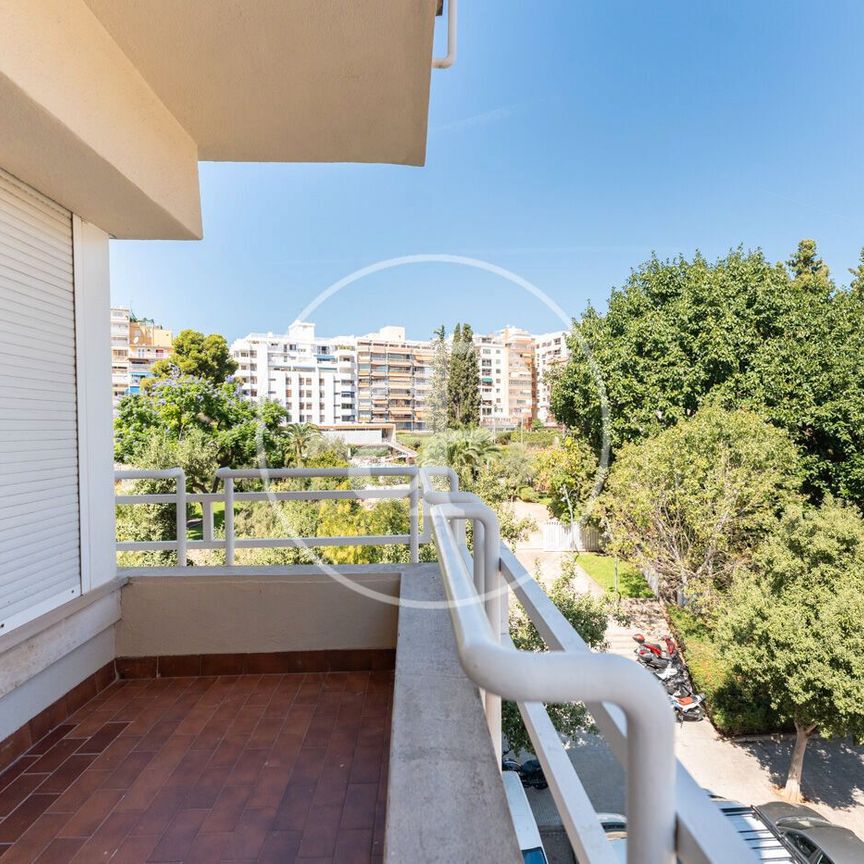 Piso de alquiler en C/ de Can Baró, Son Armadans - Photo 1