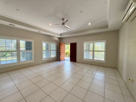 2 Blue Beach Boulevard, Haliday Bay - Photo 3