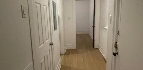 2 CH - 1 SDB - Montréal - $1,185 /mo - Photo 2