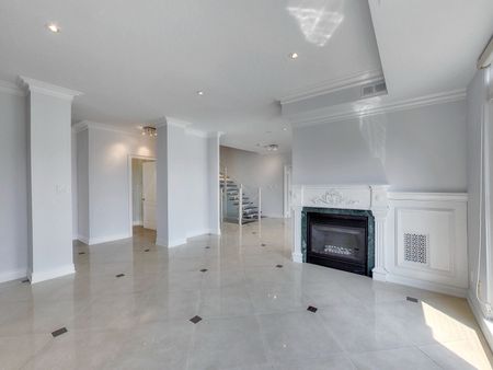 For Lease - 2111 Lake Shore Boulevard Unit# 116, Toronto, Ontario - Photo 4