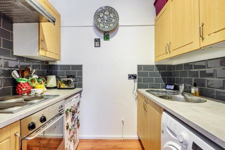 Peckham High Street, London SE15 - Photo 4