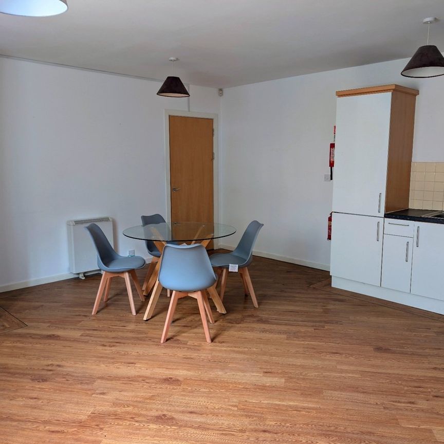 2 Bed Terraced House, Carr Mills, LS7 - Photo 1