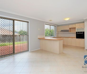 LARGE FAMILY HOME - Photo 3