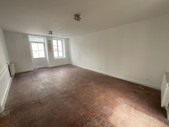 Location Appartement 3 pièces 74m² BOURGES 18000 - Photo 1