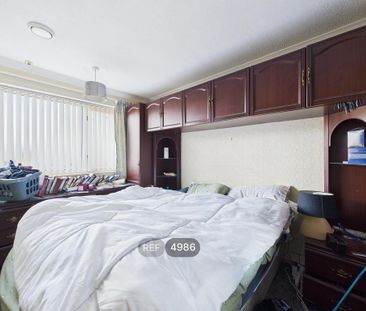 3 bedroom detached bungalow to rent - Photo 5